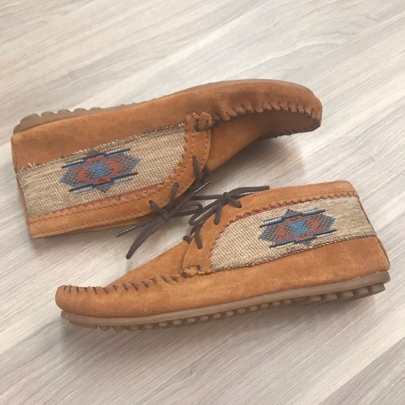 minnetonka el paso ankle boot